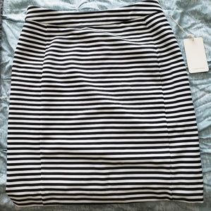 41 Hawthorne Walt Skirt